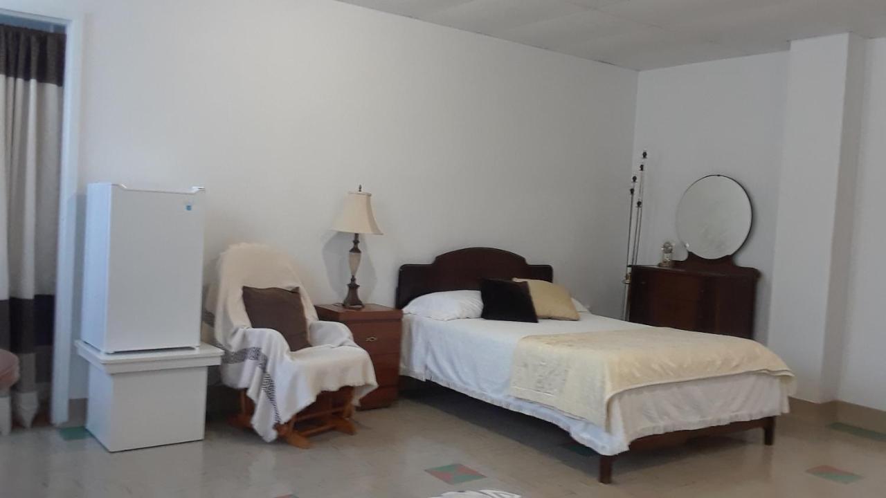 Mhotel Domaine L'Envolee- Maison Fleurie 维多利亚维尔 外观 照片